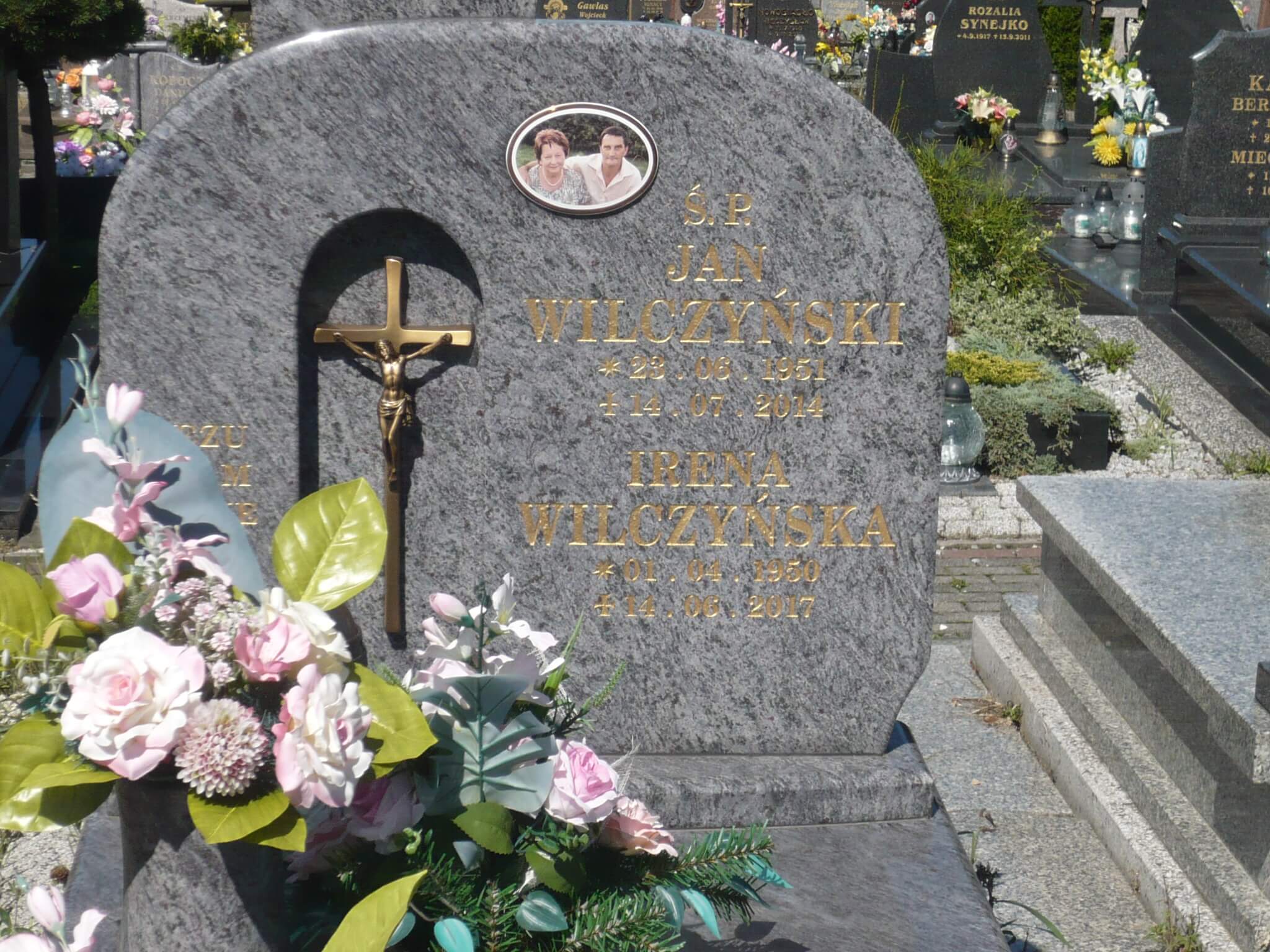 NN Guzdek 2018 Czechowice - Grobonet - Wyszukiwarka osób pochowanych